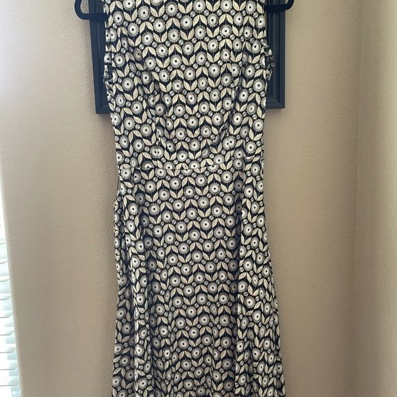 Monique Dress - Gold Mod Daisy - Heart of Haute - Picture 2 of 2